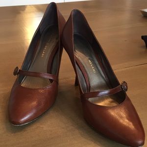 Cognac leather heels